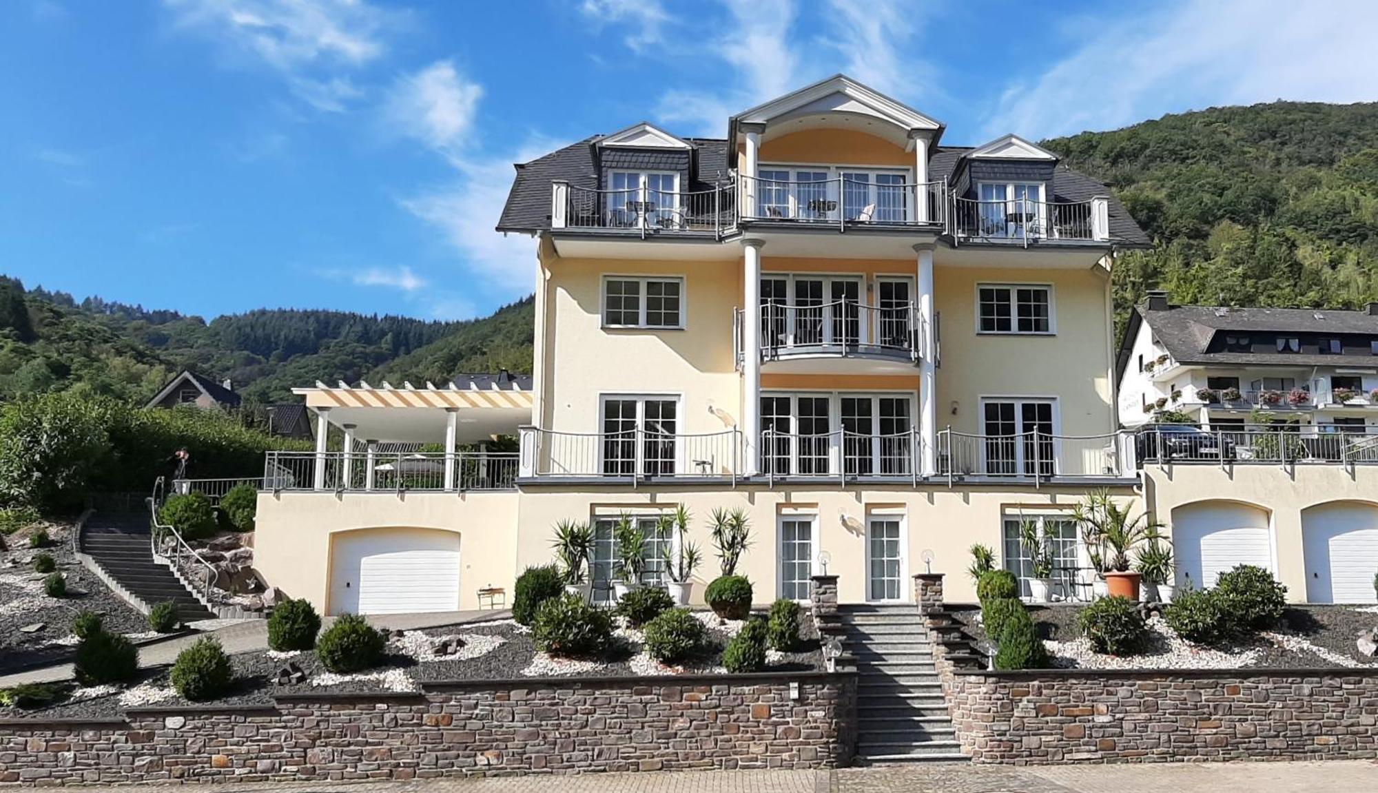 Residenz Moselstausee Sankt Aldegund Exterior photo